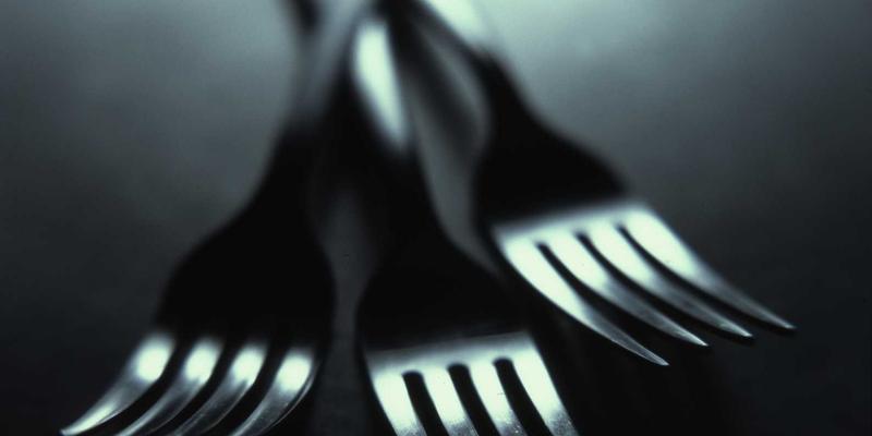 绘画交易24：数字化时代艺术品交易的新生态与核心策略